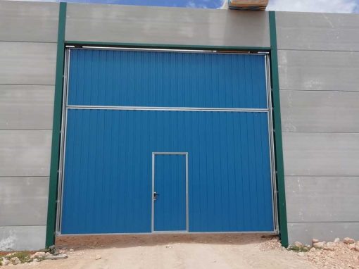 Puerta Automática Industrial Basculante Contrapesada – Novoferm - Imagen 5