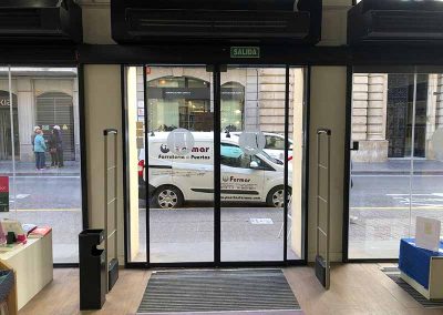 Puerta Automática Peatonal para Comercios en Albacete