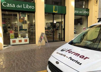 Puerta Automática Peatonal para Comercios en Albacete